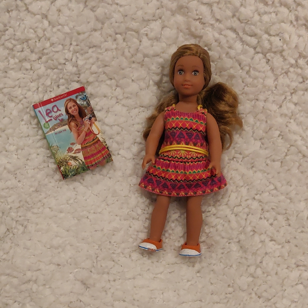 American Girl Doll 6" Lea Clark Blonde Hair Hazel Eyes & Book Y2K Cottagecore